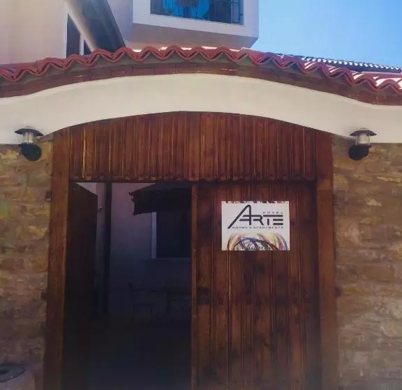 تختخواب و صبحانه Arte Hotel Rooms & Apartments