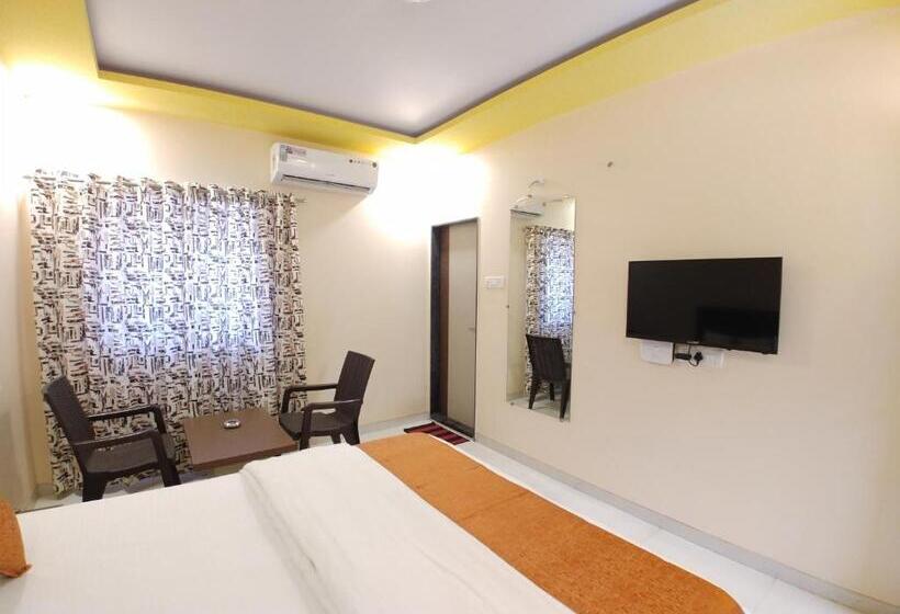 Hotell Mangal Residency Lonavala !! 600 Mts From Lonavala Railway Station !!