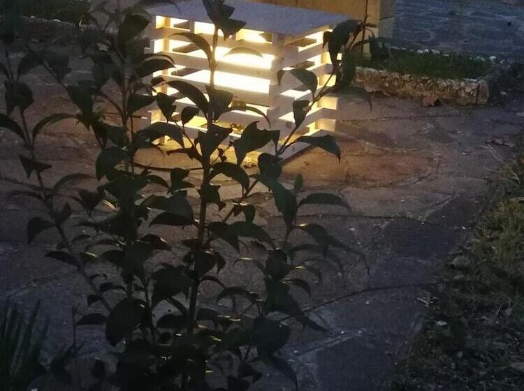 בית מלון כפרי Oliver