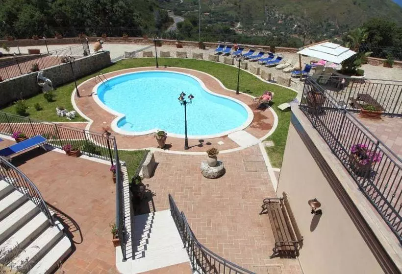 Sikelios Apartments