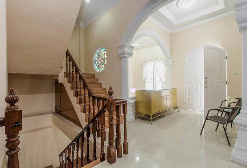 פנסיון Reddoorz At Ralica Grand Palladium Medan