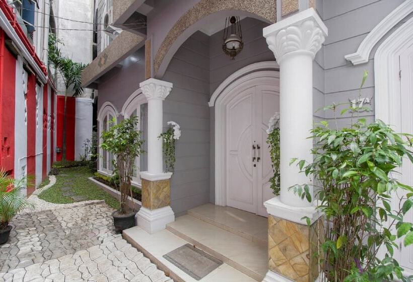 פנסיון Reddoorz At Ralica Grand Palladium Medan