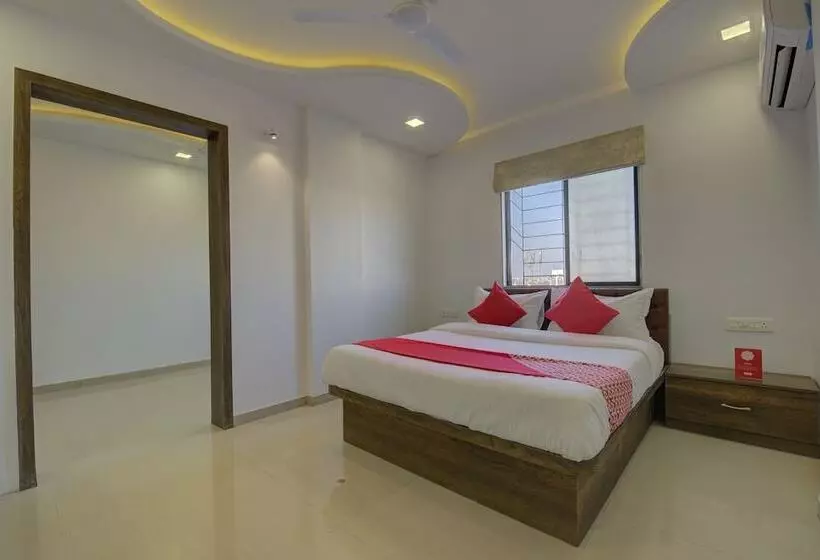 Super Hotel O Rk S Regency Near Navale Hospital Back Gate