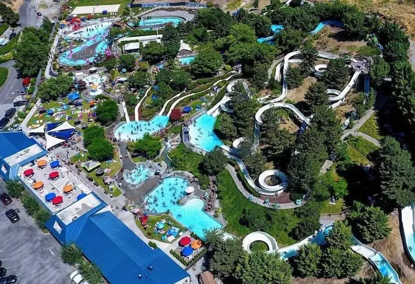 ホテル Hilton Garden Inn Wenatchee