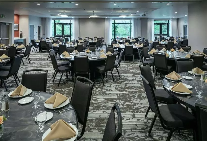 ホテル Hilton Garden Inn Wenatchee