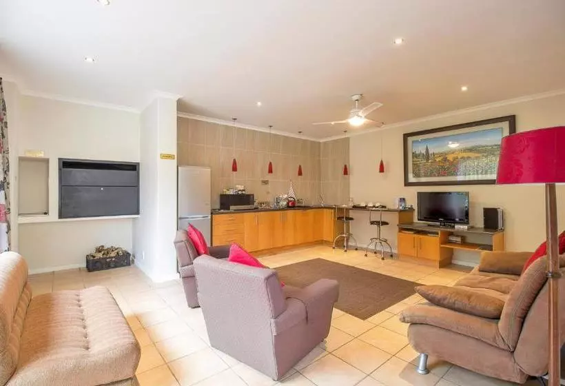 تختخواب و صبحانه Sunnyside Guesthouse