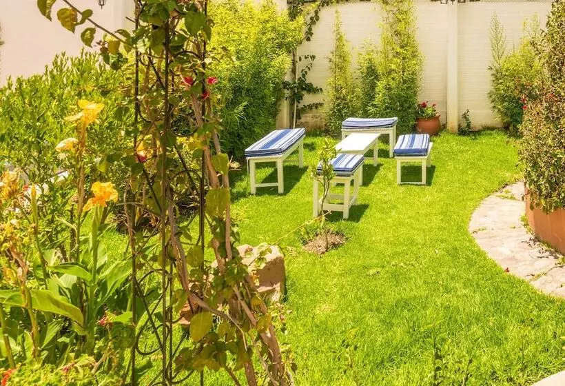 El Jardin De Su Merced B&b