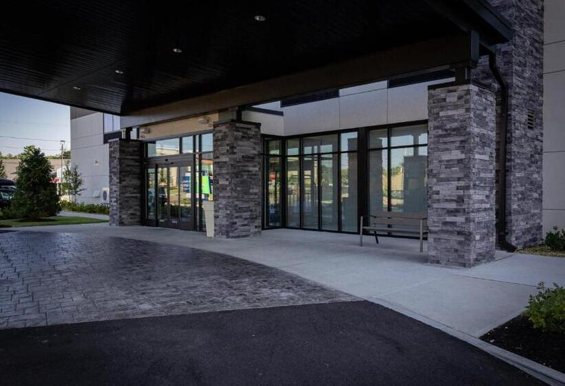 فندق Holiday Inn Express & Suites   Boston South   Randolph, An Ihg