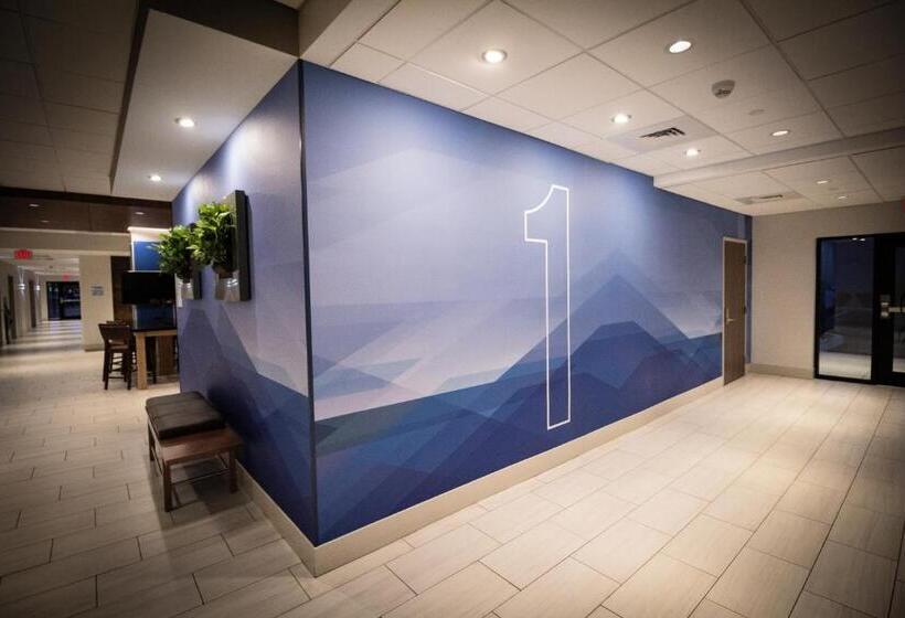 فندق Holiday Inn Express & Suites   Boston South   Randolph, An Ihg