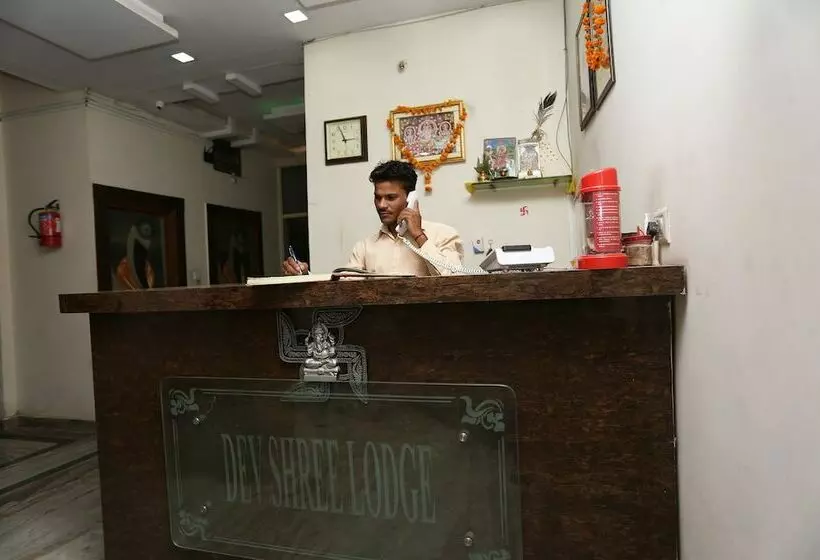 Oyo 22665 Hotel Dev Shree