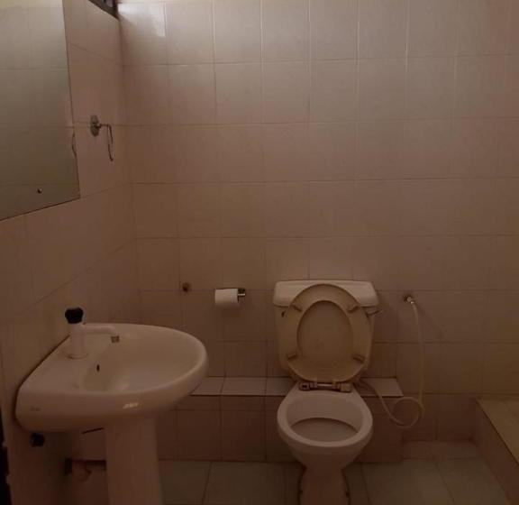 پانسیون Surahi Restaurant & Guest House