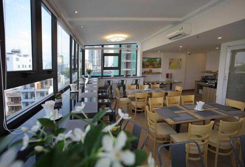 Skylight Hotel Nha Trang