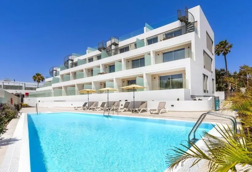 Calm Beach Apartments