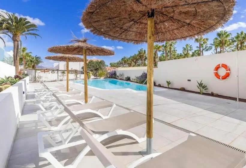 Calm Beach Apartments