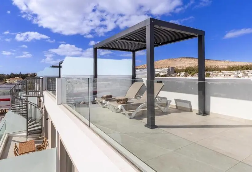 Calm Beach Apartments