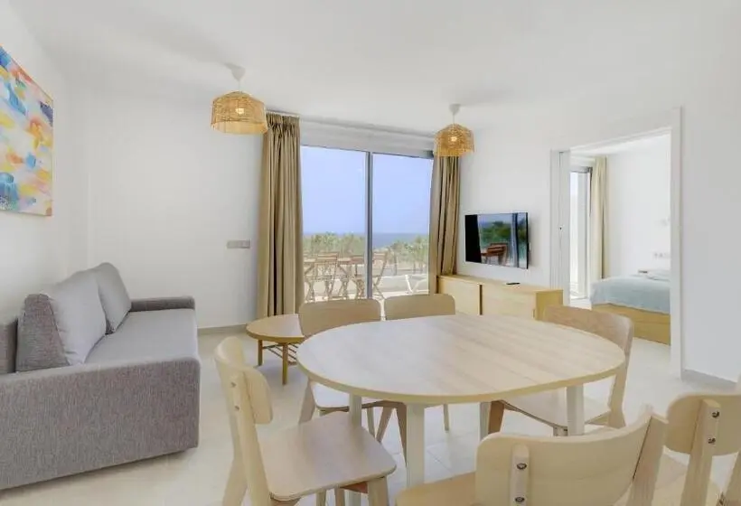 Calm Beach Apartments