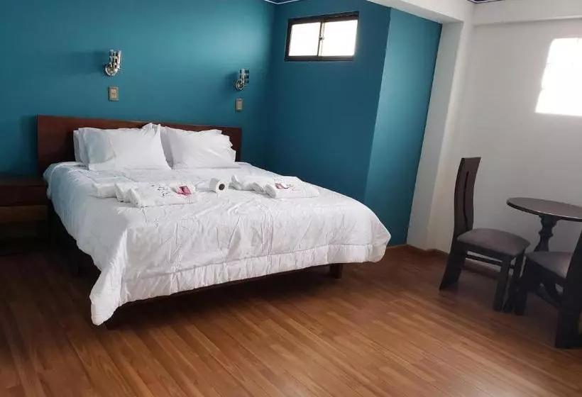 تختخواب و صبحانه Azul Real