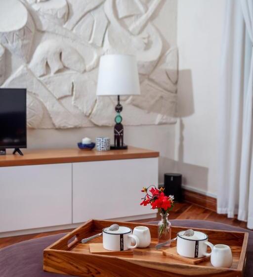 تختخواب و صبحانه Ewange A Casa Mia