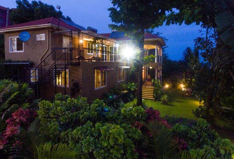 تختخواب و صبحانه Ewange A Casa Mia