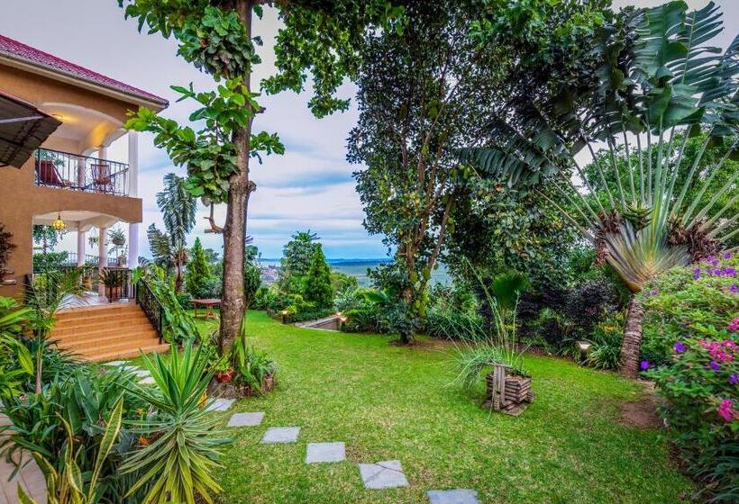 تختخواب و صبحانه Ewange A Casa Mia