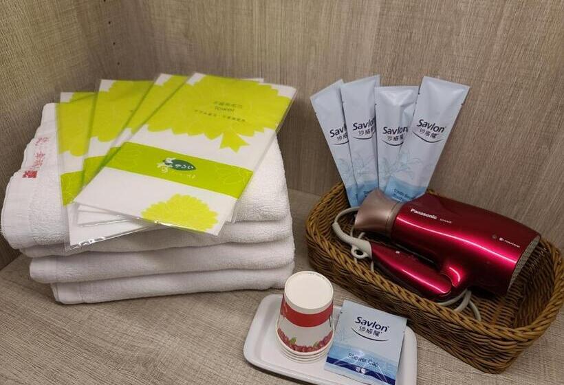 تختخواب و صبحانه Love Happiness Inn