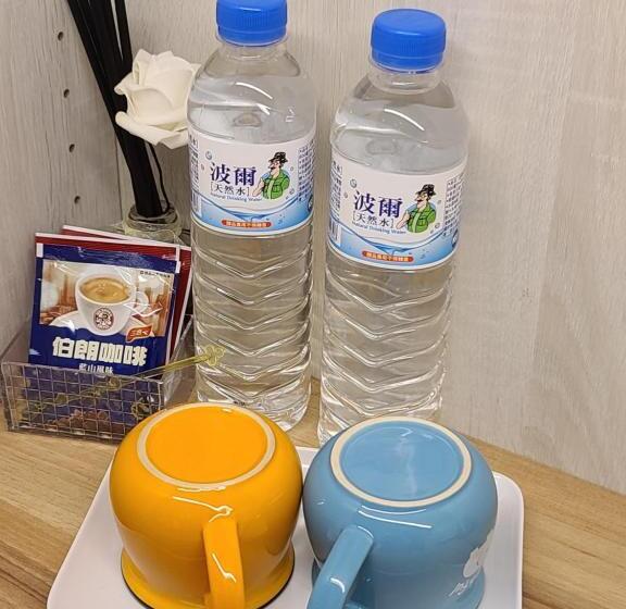 تختخواب و صبحانه Love Happiness Inn