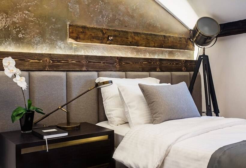 هتل Industrial 1853