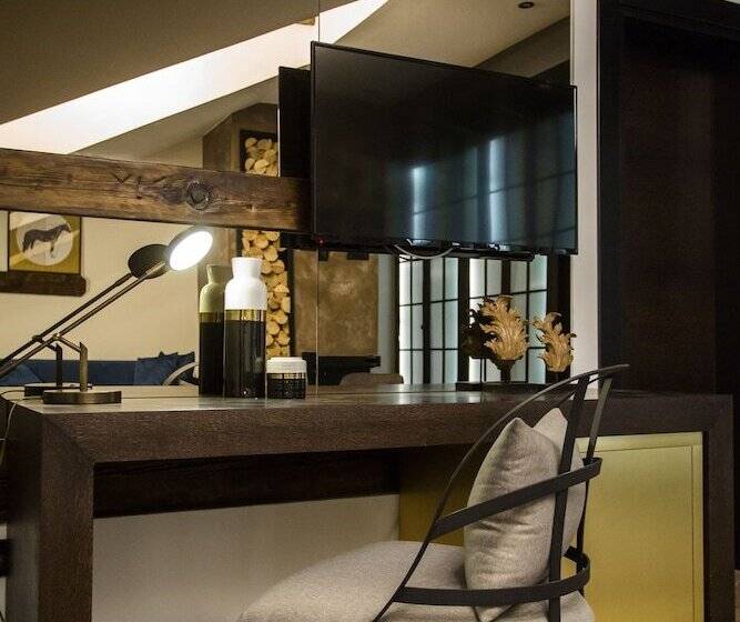 هتل Industrial 1853