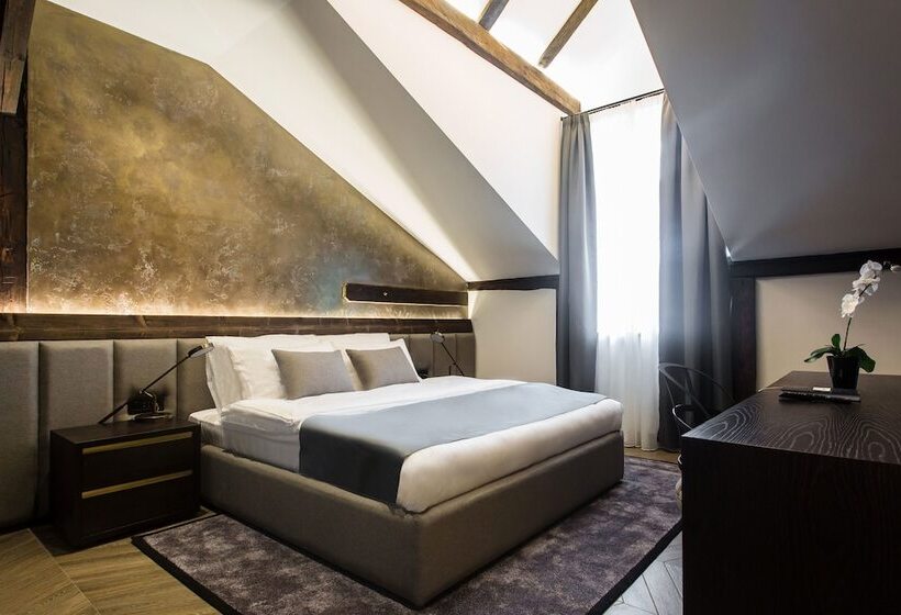 هتل Industrial 1853