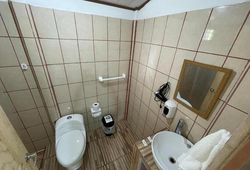 پانسیون Casa Turtle Bogue