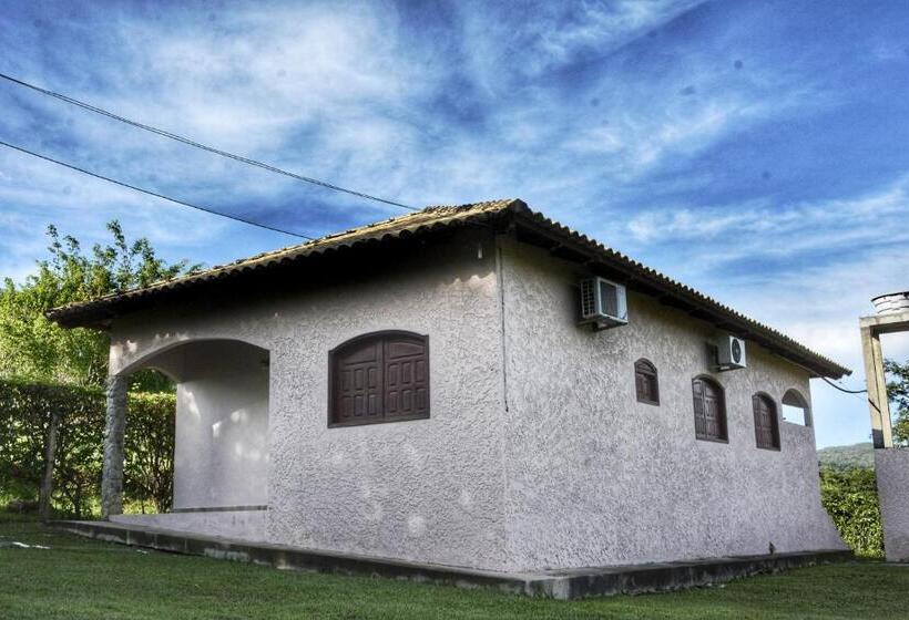 پانسیون Pousada Cachoeira Poço Encantado