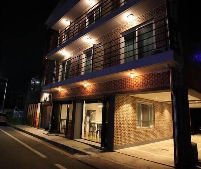 بنسيون The Great Guest Guesthouse