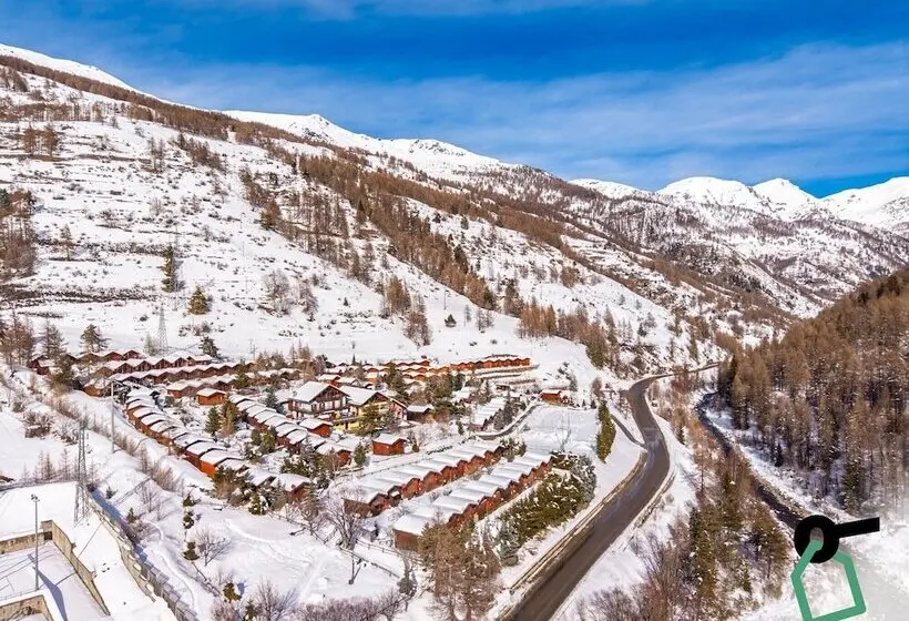 ホテル Hotiday Pragelato