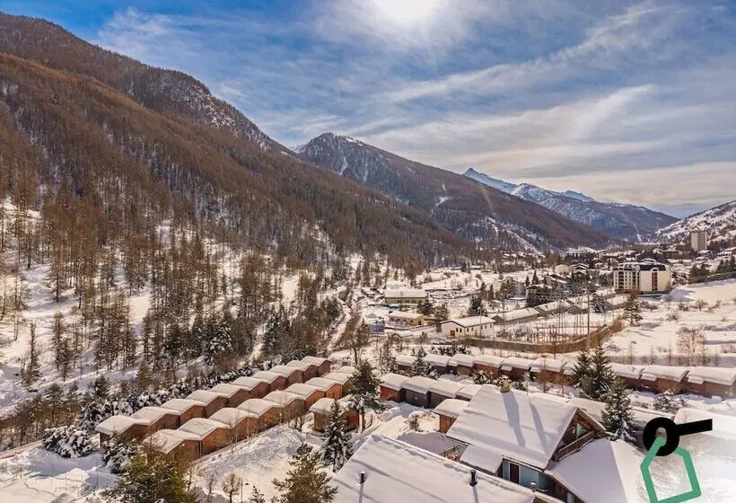 ホテル Hotiday Pragelato