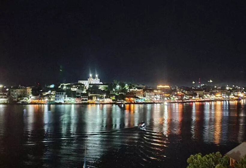 Aparthotel Vista Lago