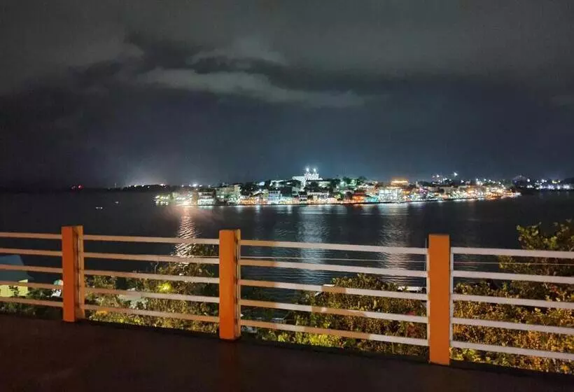 Aparthotel Vista Lago