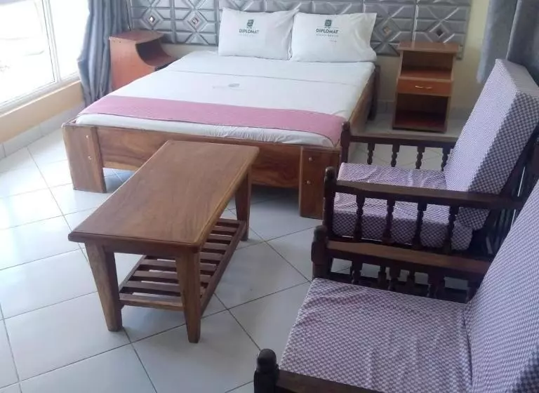 هتل Diplomat Diani Beach Resort