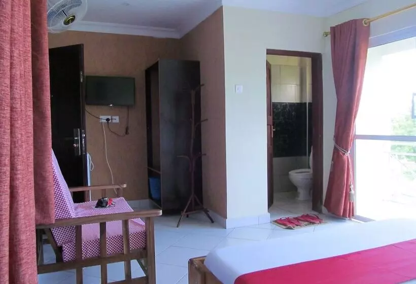 هتل Diplomat Diani Beach Resort