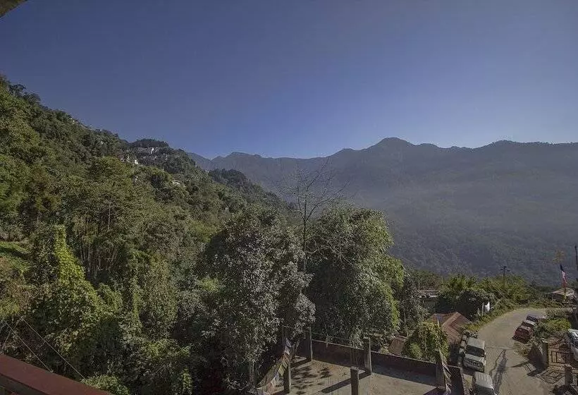 Oyo 24247 Hotel Everest Mansion