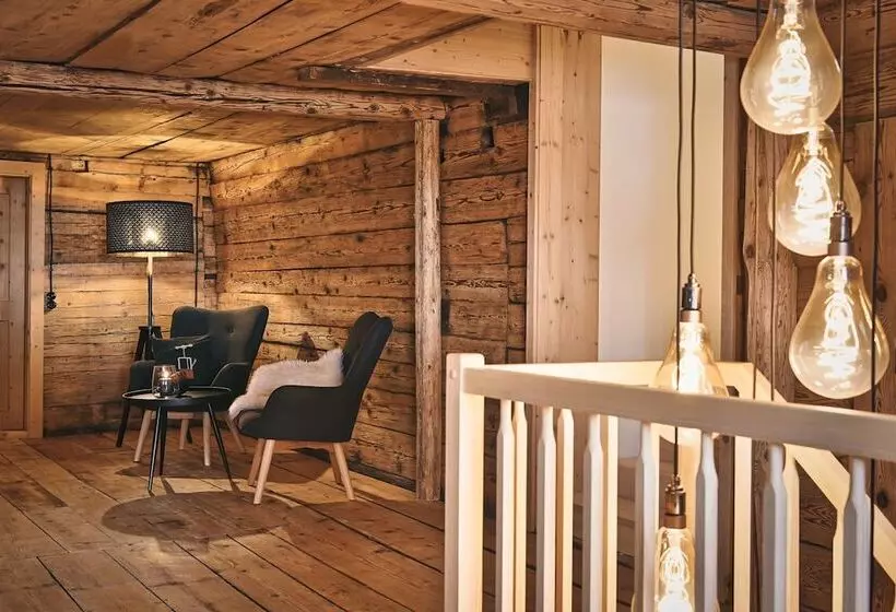 Majatalo Wald 12 Ferienhaus