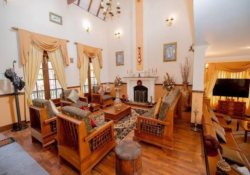 Hotelli Ard Lui Residence