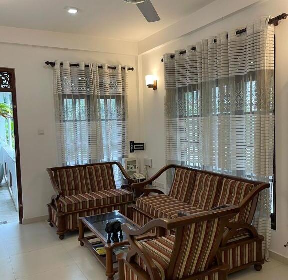צימר Mihira Gedara Apartments