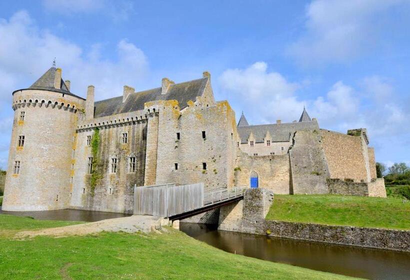 هتل Azureva Kerjouanno