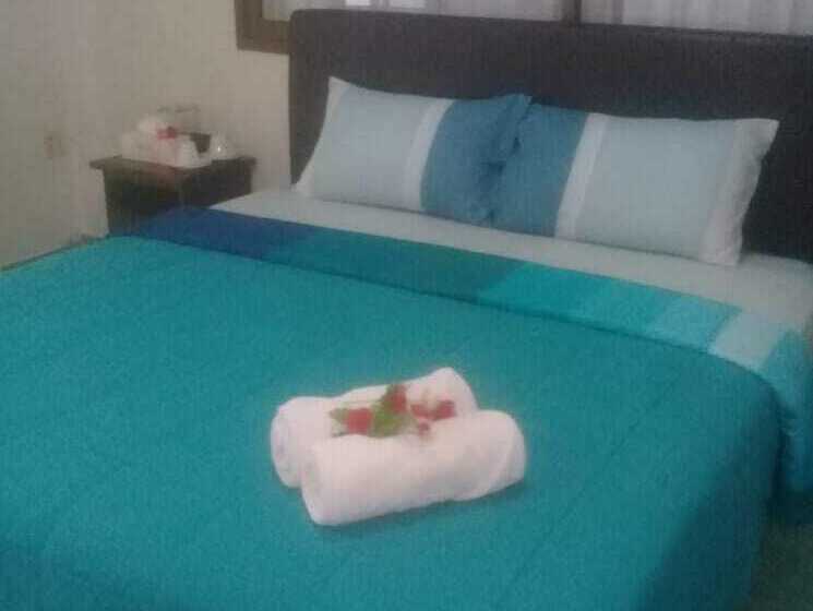 فندق Maenam Lodge