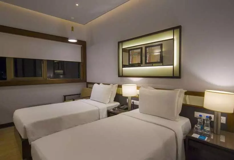 Hotel Zone By The Park Kolkata