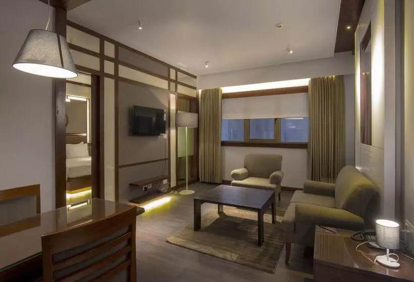 Hotel Zone By The Park Kolkata