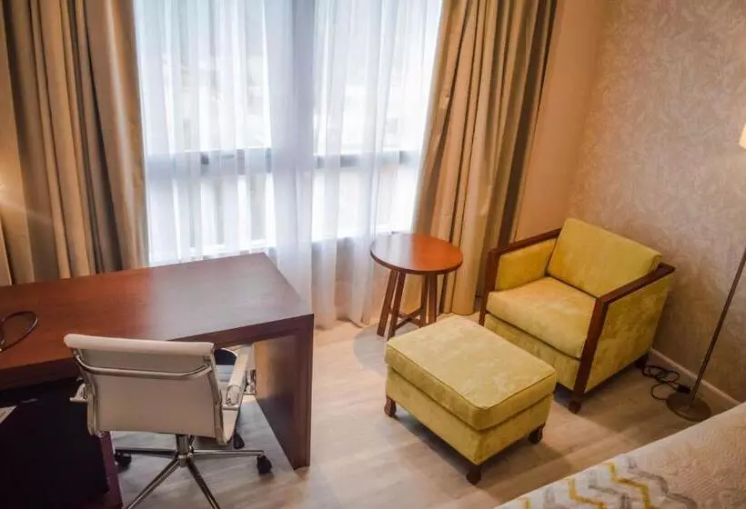 Platinum Hotel Casino