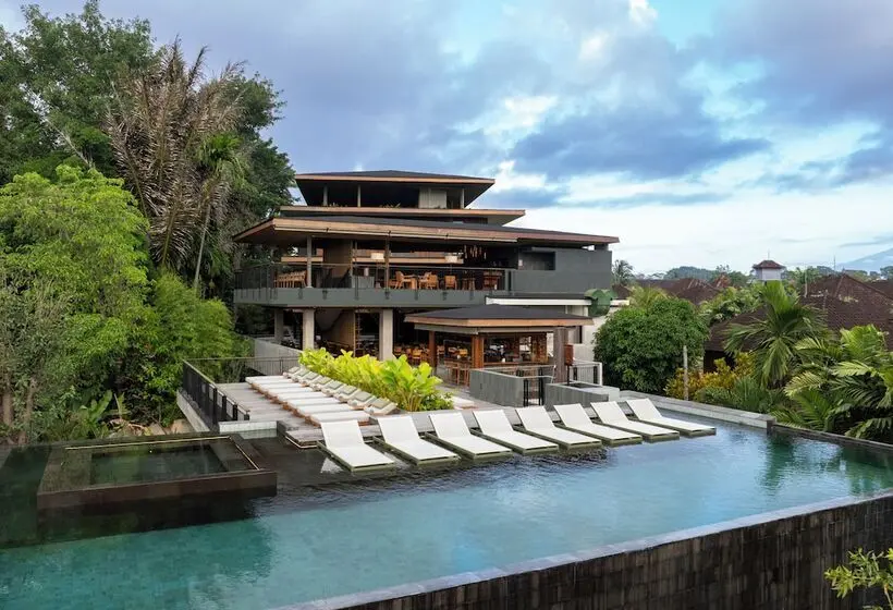 リゾートホテル Alaya Suites Ubud