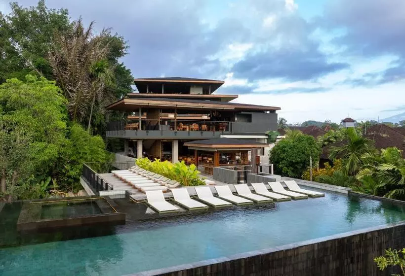 リゾートホテル Alaya Suites Ubud