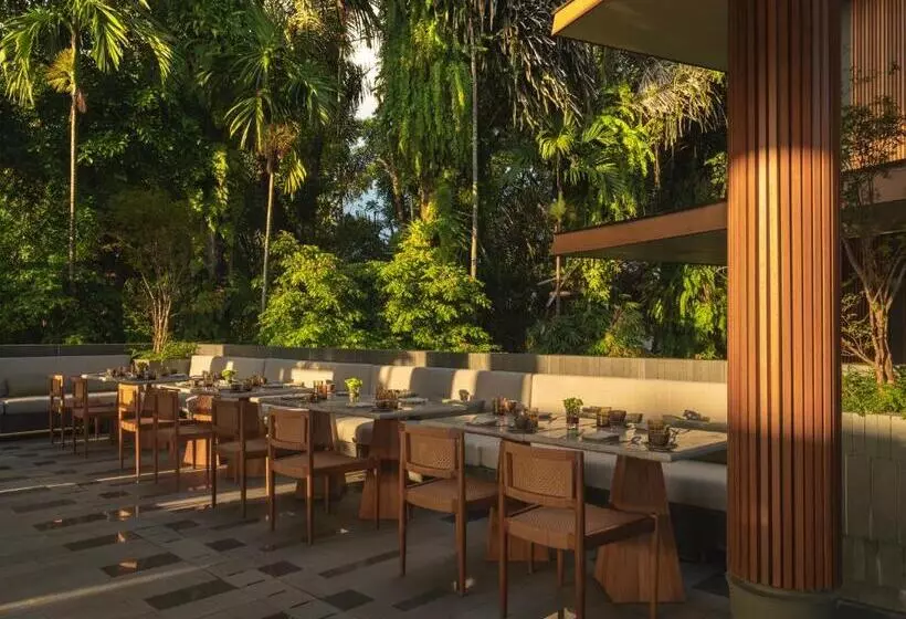 リゾートホテル Alaya Suites Ubud